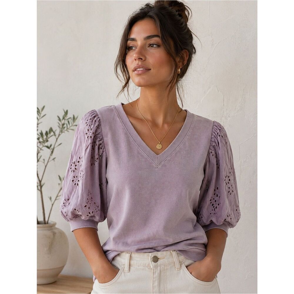 Kensie Lavender V-Neck Top with Puff Eyelet Sleeves